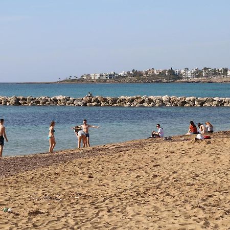 Cyking 2 Bed Apartment With Pool & 10 Min To Beach Paphos Luaran gambar
